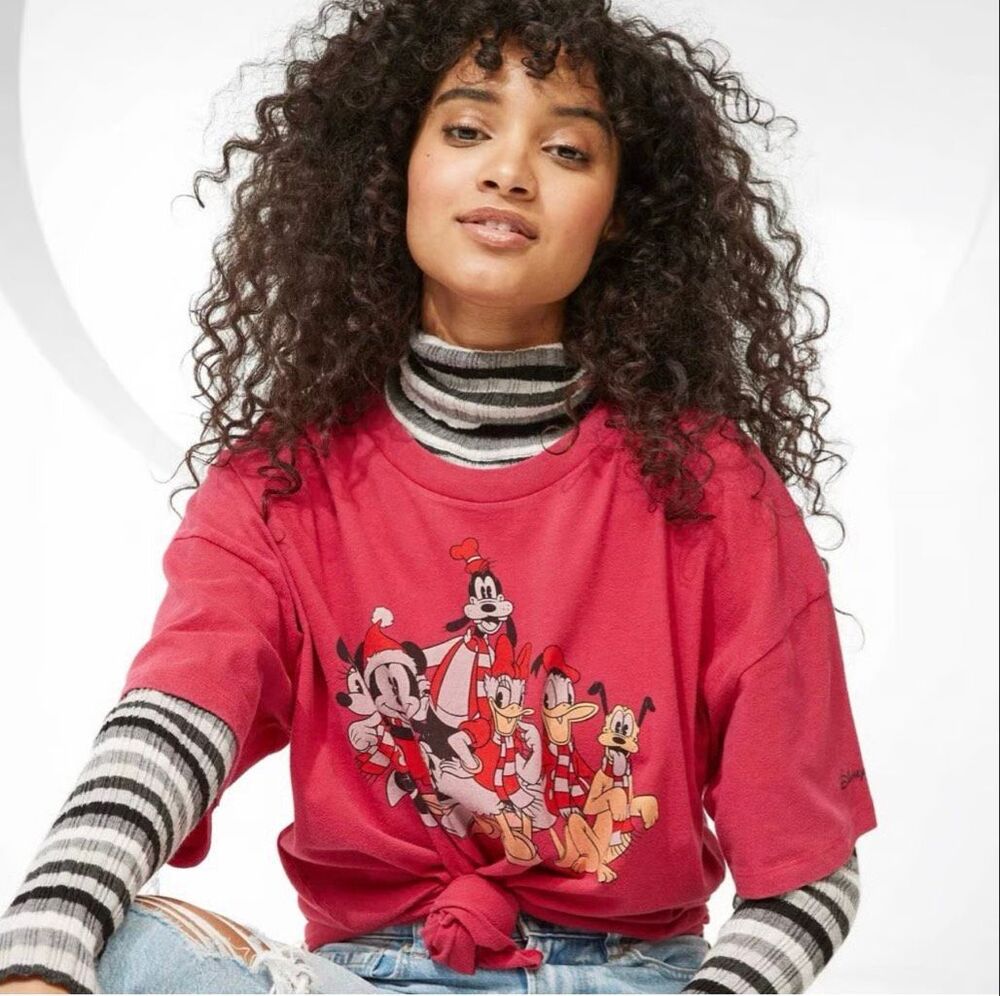 American Eagle X Disney Red Short Sleeve Oversized Tee Shirt Size Small